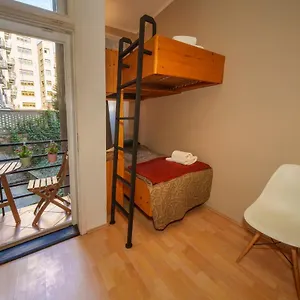 https://lovely-old-town-2-bedroom-apartment.praguehotelsweb.com